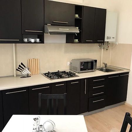 אוזהורוד Gil Apartments, Квартира Студия В Самом Центре Пл Петефи מראה חיצוני תמונה